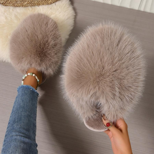 קלאוד קומפורט אולטה - נעלי בית מפרווה פרימיום מלטפת